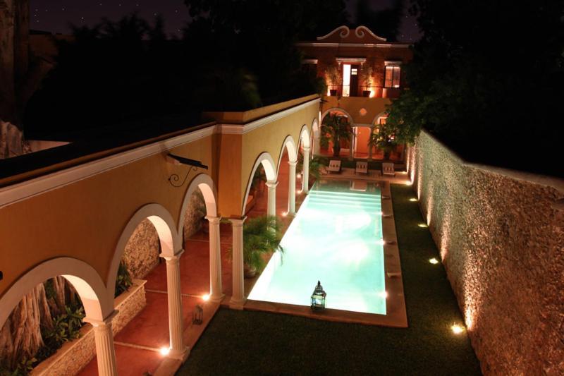 Hotel Hacienda Merida Vip Exteriör bild