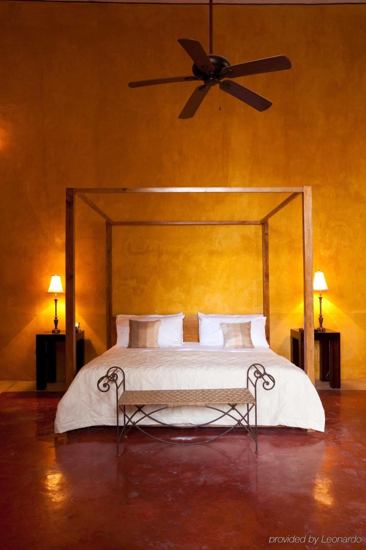 Hotel Hacienda Merida Vip Exteriör bild